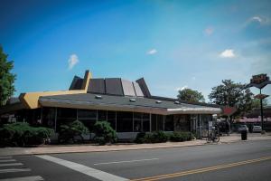 Tom’s Diner, Denver, CO