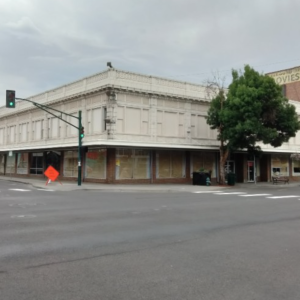 54 E Main St 